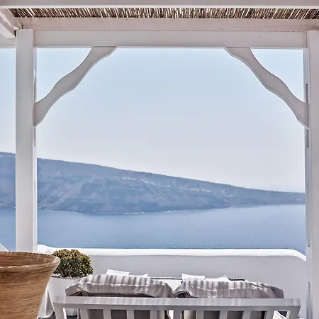 Charisma Oia (Santorini)