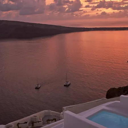 أجنحة كاريزما *