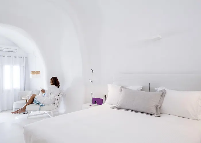 Charisma (adults Only) Oia