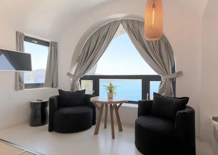 Charisma (adults Only) Oia