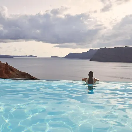 Charisma (adults Only) Vila *